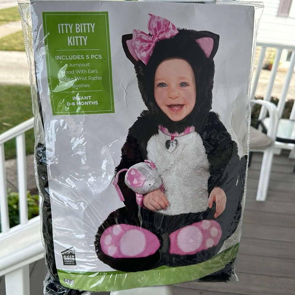 Halloween costumes for babies